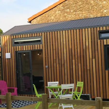 Tiny House A 30 Min Du Puy Du Fou Jusqu'a 6 Personnes בקתה